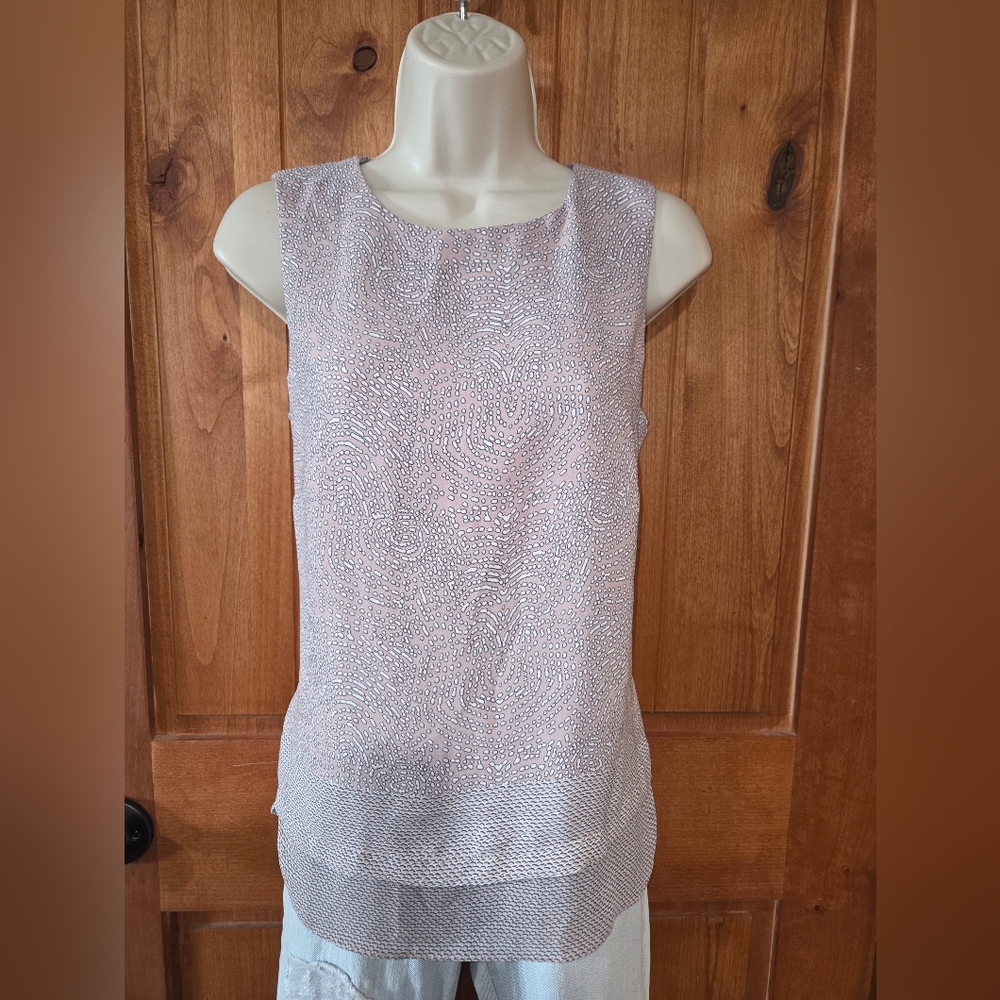 Rose & Olive Light Pink &‎ Gray Sleeveless Blouse